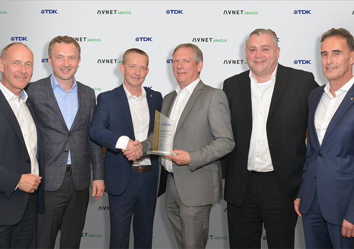 Foto AVNET Abacus obtiene el TDK European Distribution Gold Award por segundo año consecutivo.
